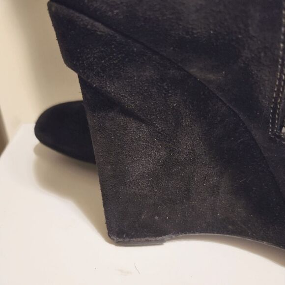 Vera Wang "Lavender Label" Black Suede Wedge Heel Knee-High Boots Sz.9 Ret $395 - Picture 7 of 10